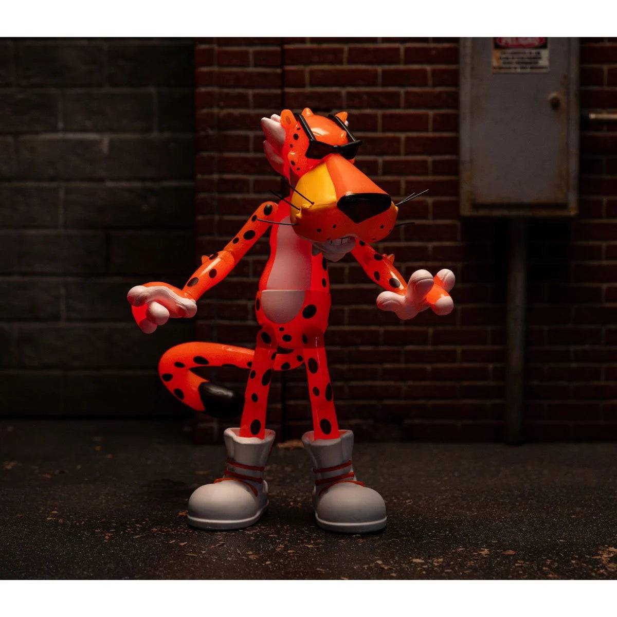 Jada Toys - Cheetos Chester Cheetah Flamin' Hot Glow-in-the-Dark