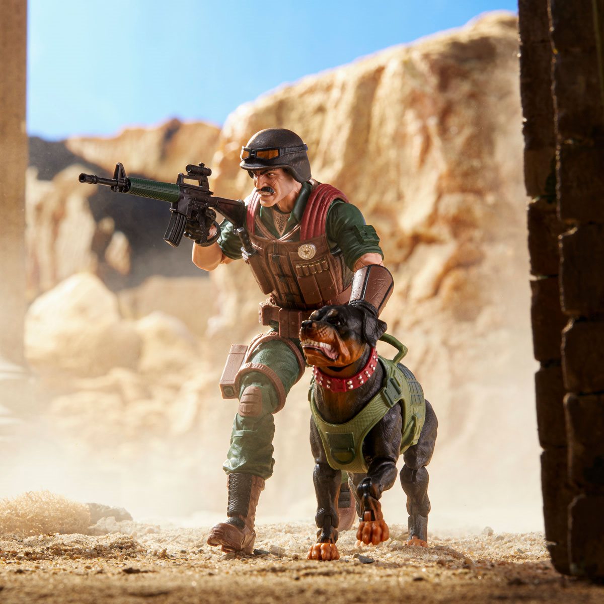 G.I. Joe Classified Series Deluxe Mutt and Junkyard 6-Inch Action Figure