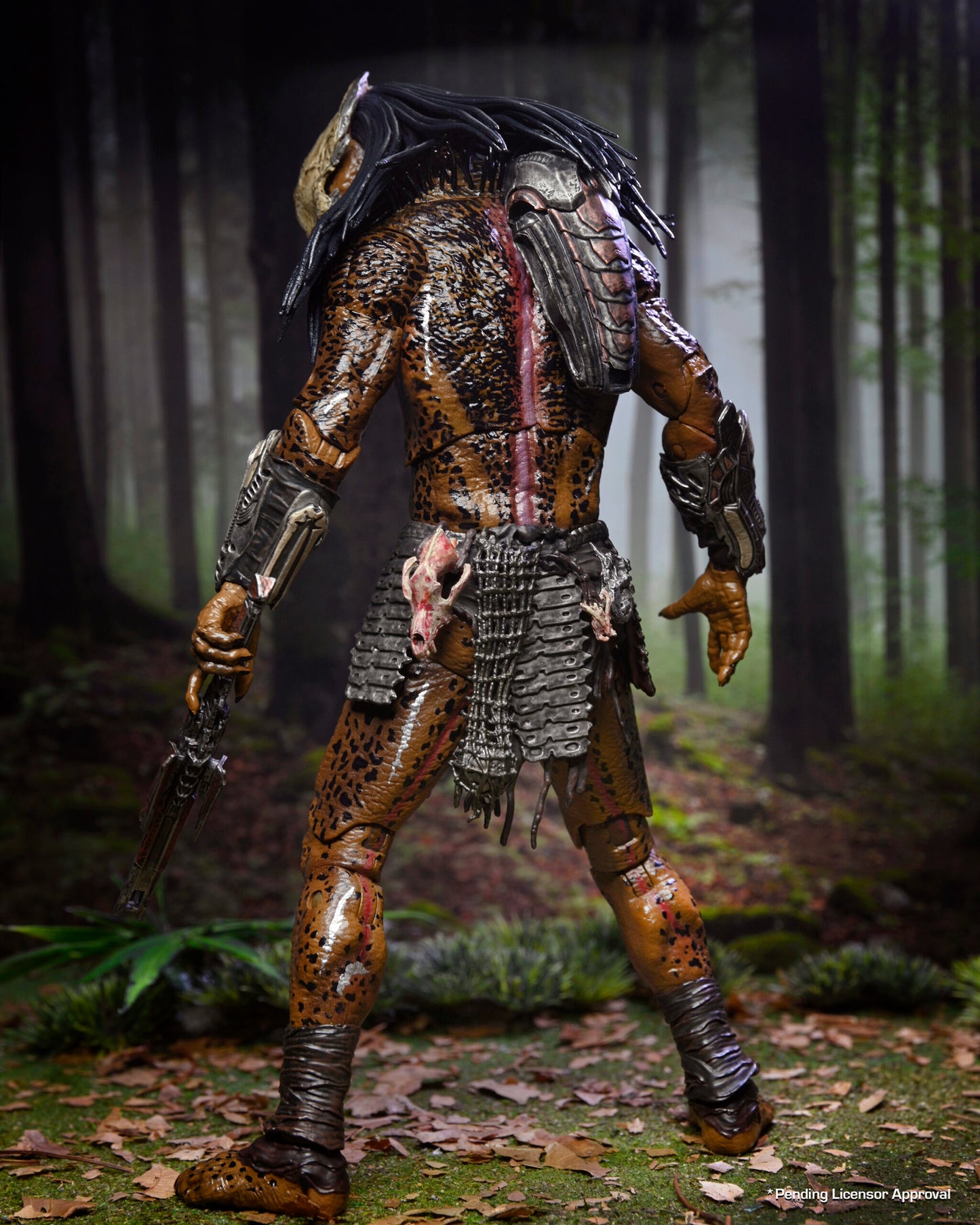 NECA - Prey 7” Scale Action Figure – Ultimate Feral Predator