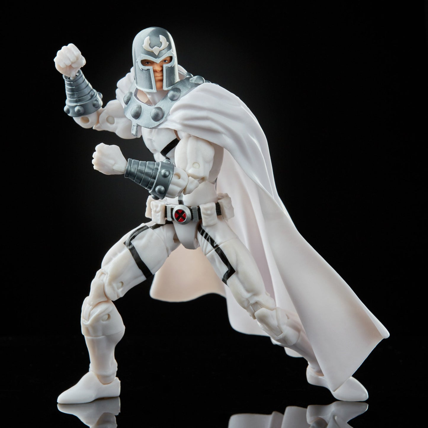 Marvel Legends - X-Men - Magneto (White Suit)
