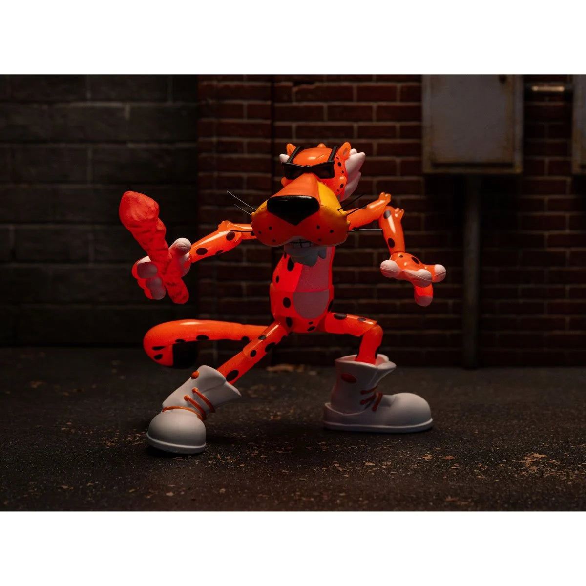 Jada Toys - Cheetos Chester Cheetah Flamin' Hot Glow-in-the-Dark