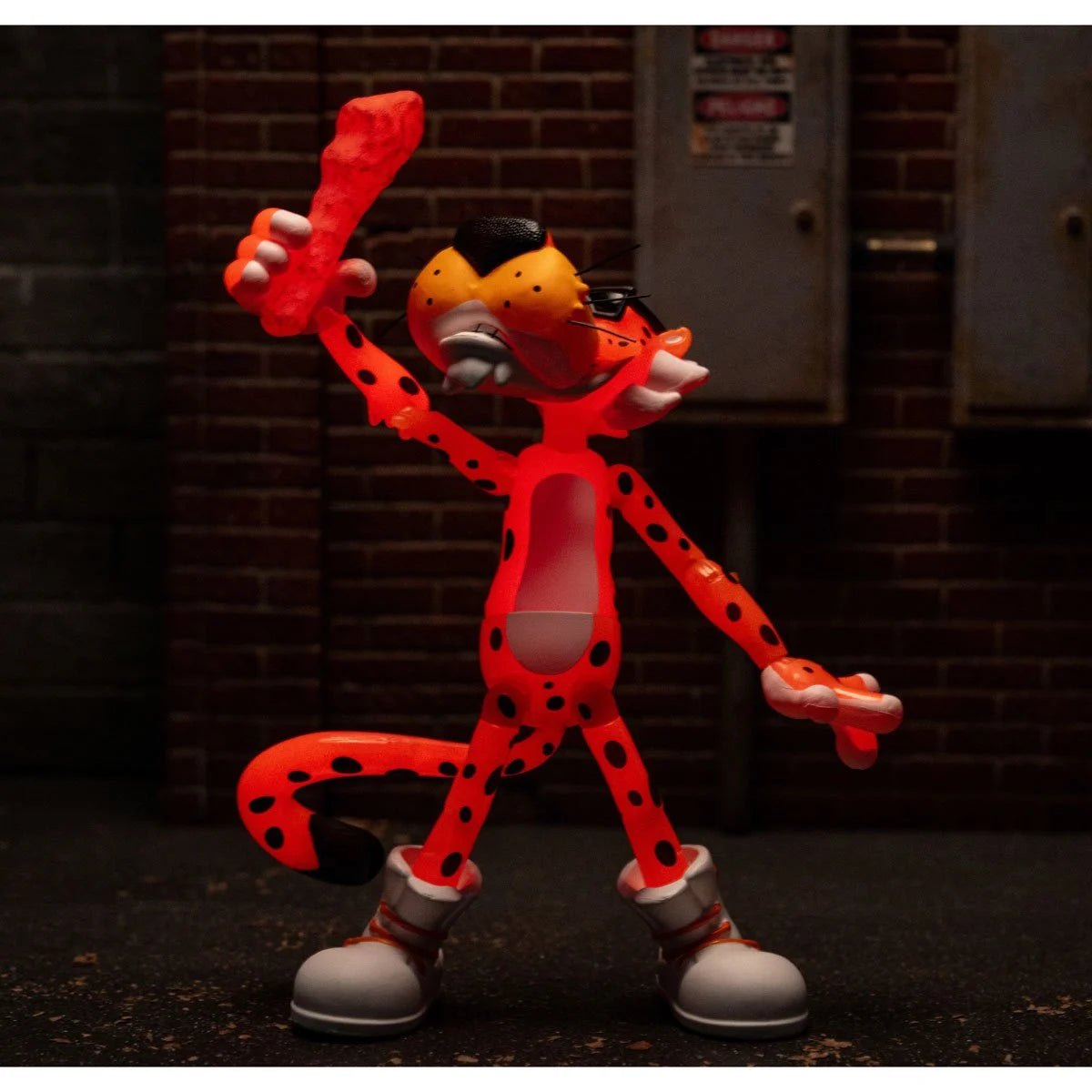 Jada Toys - Cheetos Chester Cheetah Flamin' Hot Glow-in-the-Dark
