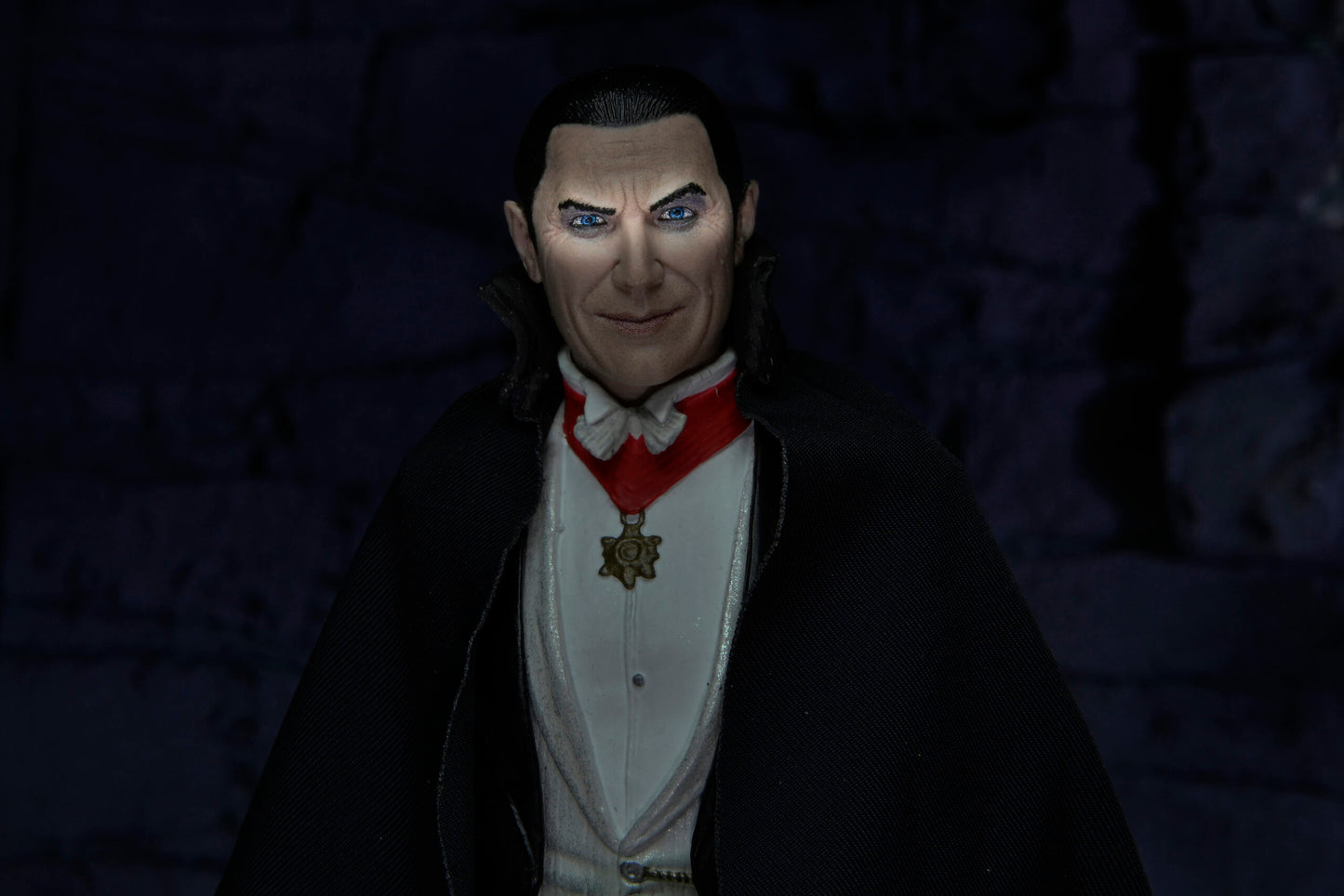 Universal Monsters 7″ Scale Action Figure – Ultimate Dracula-Transylvania