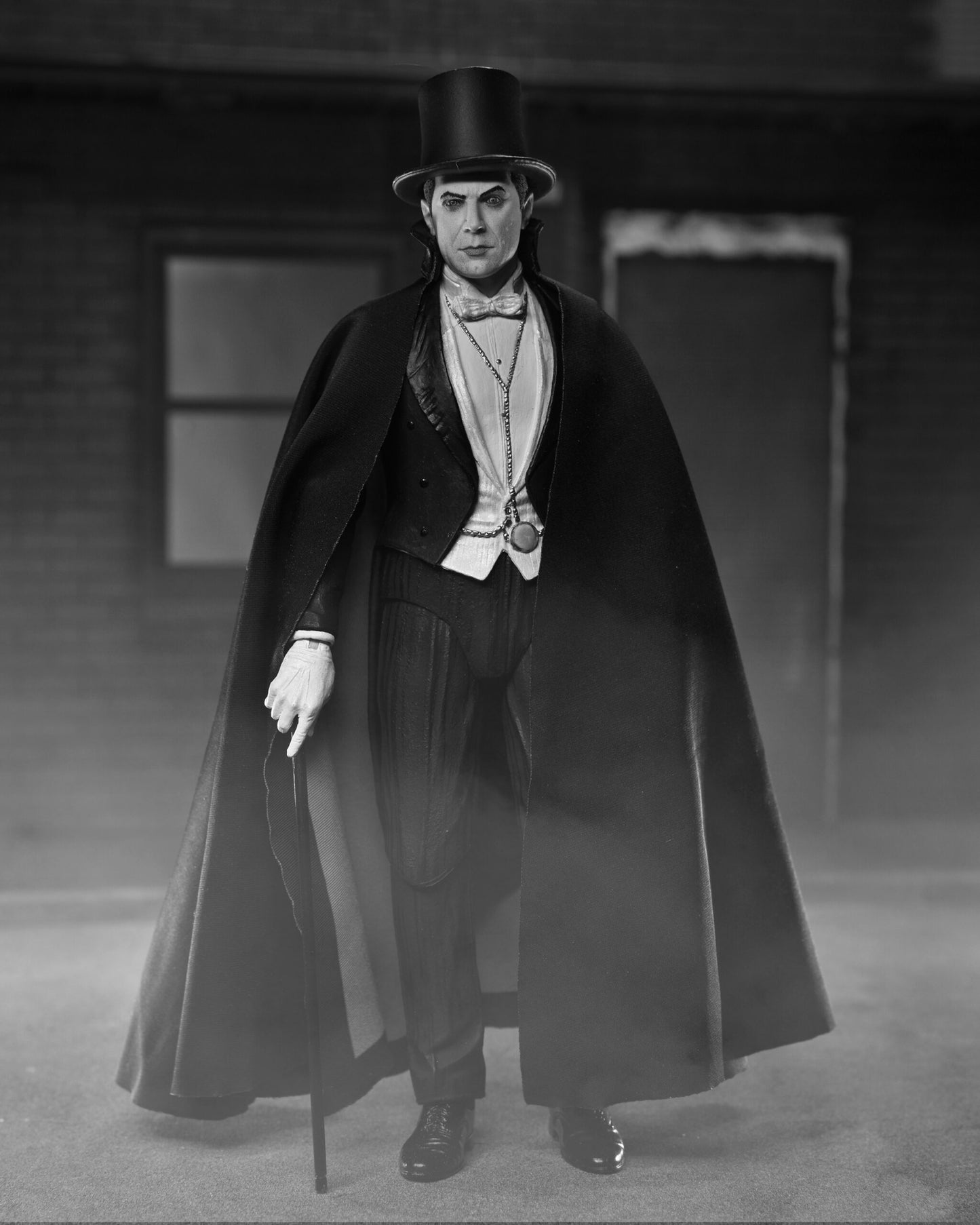 Universal Monsters 7” Scale Action Figure – Ultimate Dracula (Carfax Abbey)