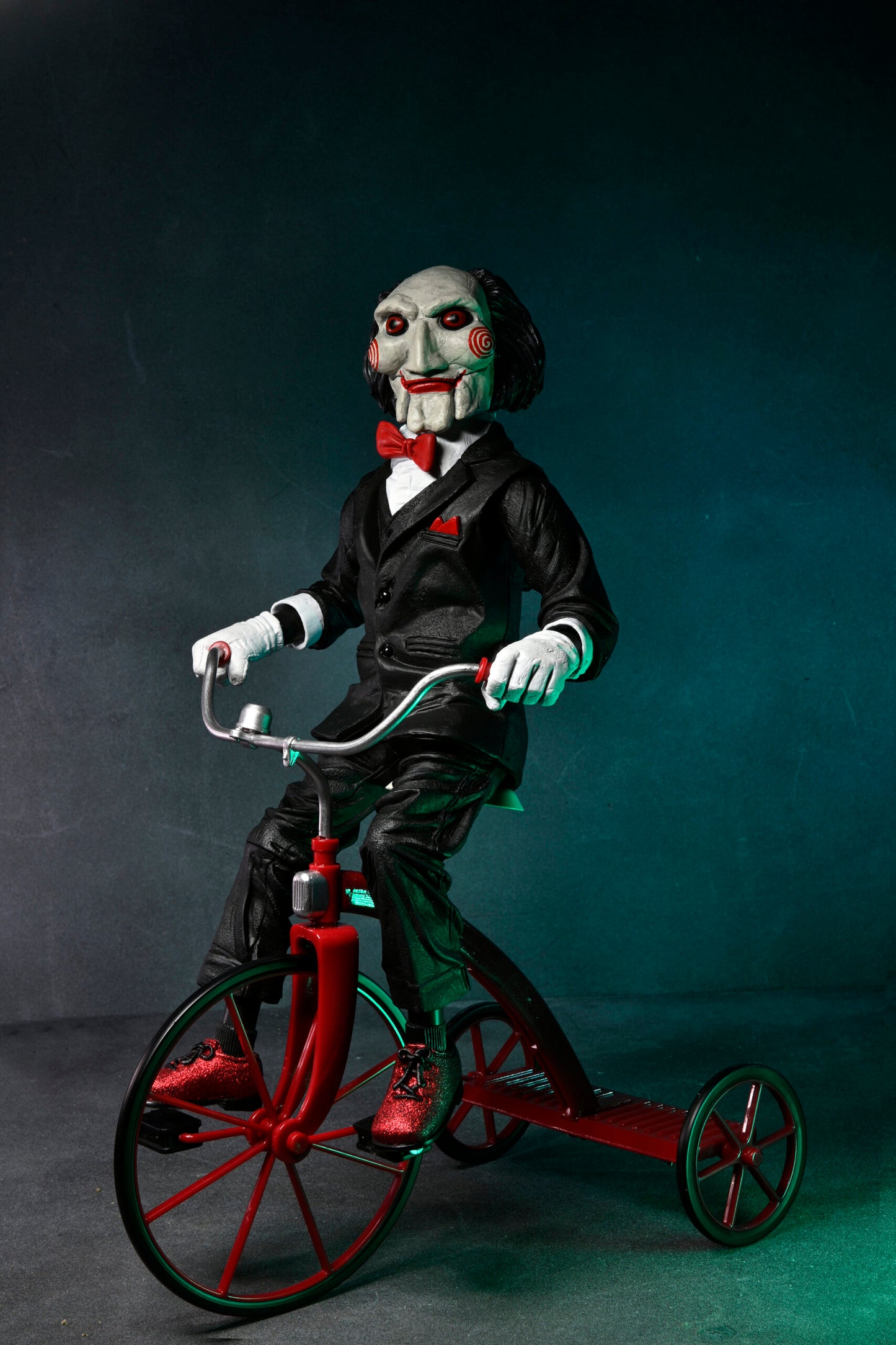 NECA - SAW Billy The Puppet with Tricycle 12 inches.