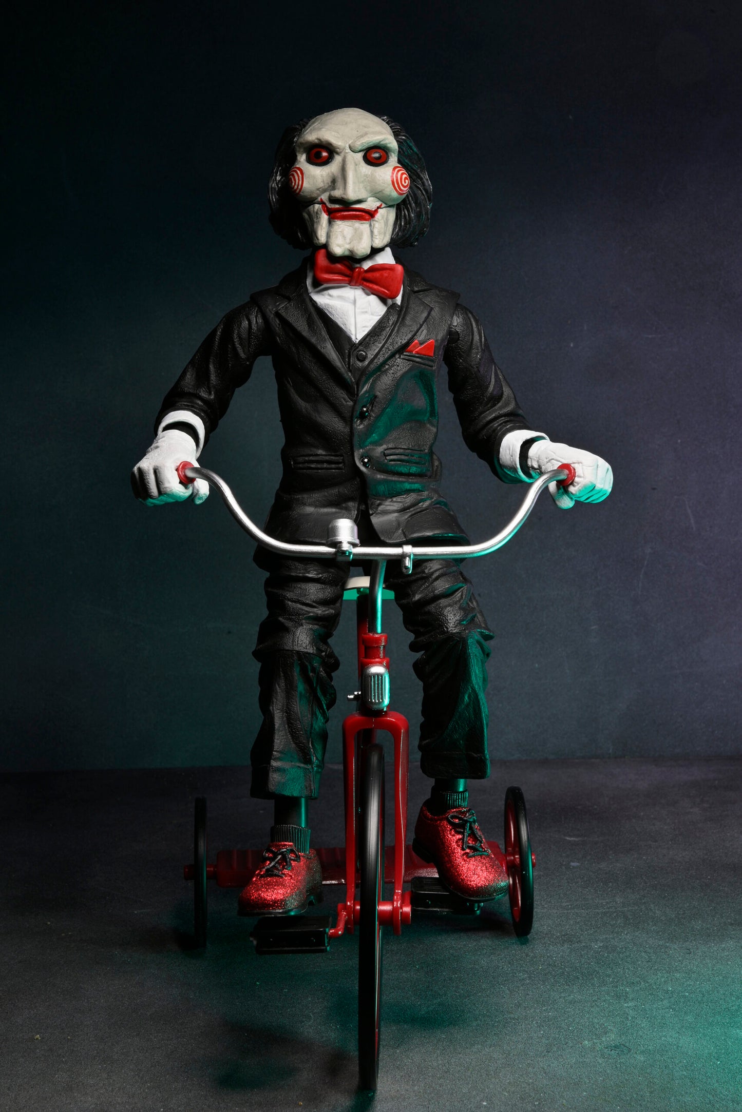 NECA - SAW Billy The Puppet with Tricycle 12 inches.