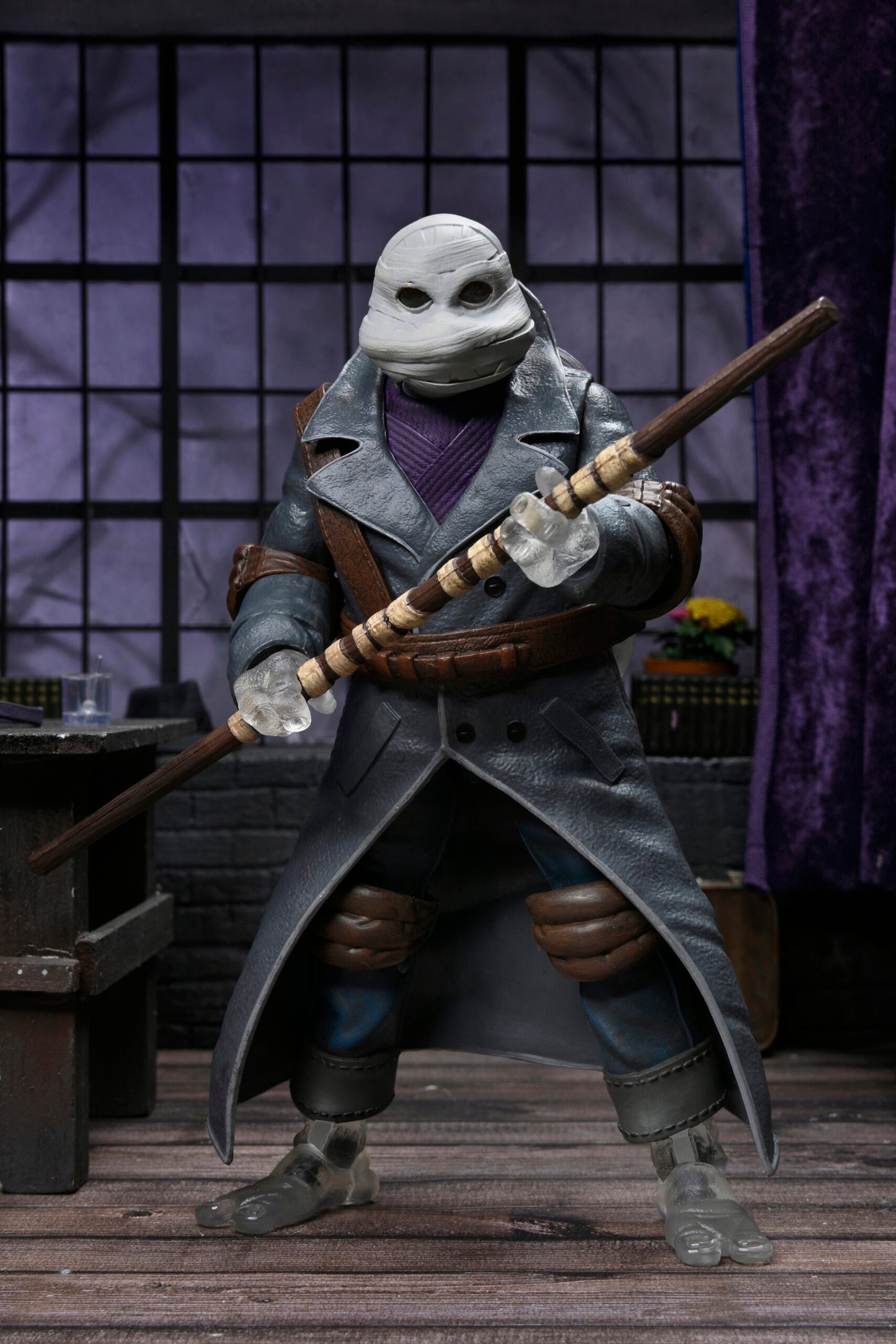 Universal Monsters x Teenage Mutant Ninja Turtles - 7″ Scale Action Figure – Ultimate Donatello as The Invisible Man