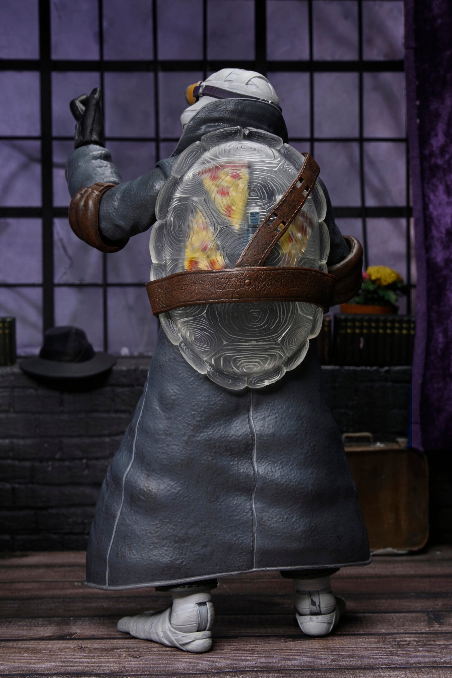Universal Monsters x Teenage Mutant Ninja Turtles - 7″ Scale Action Figure – Ultimate Donatello as The Invisible Man
