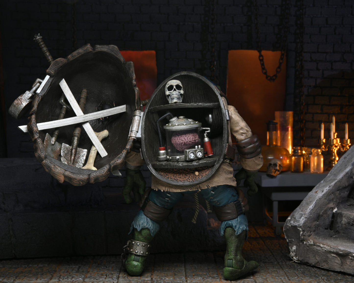 Universal Monsters x Teenage Mutant Ninja Turtles 7” Scale Action Figure – Ultimate Leonardo as The Hunchback