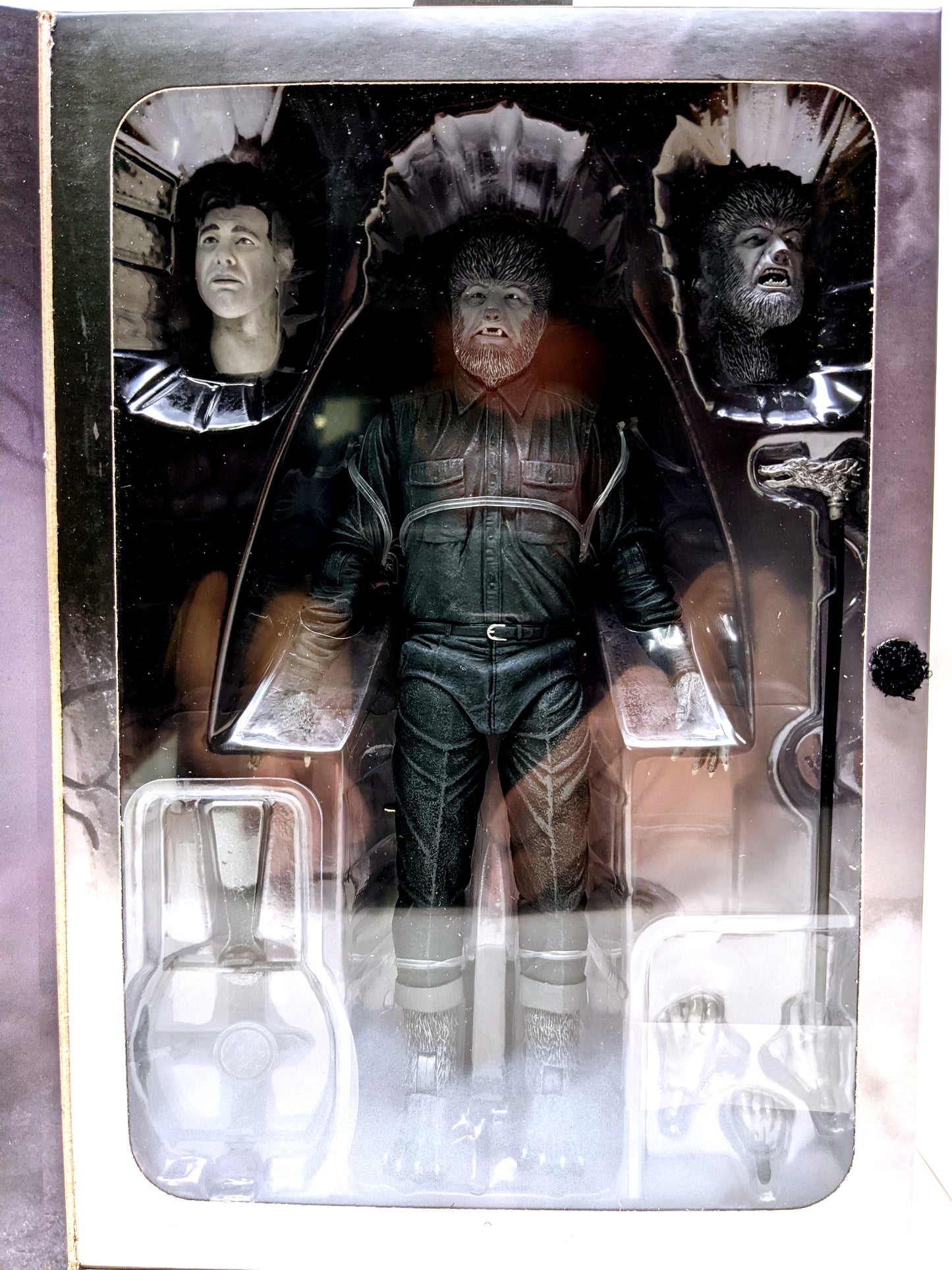 NECA - Universal Monsters - The Wolf Man - 7-Inch Scale Action Figure