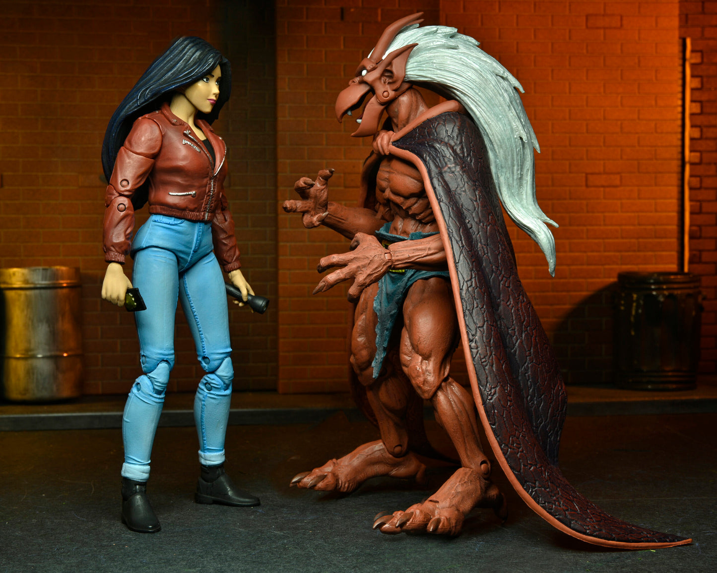 Gargoyles 7” Scale Action Figure – Ultimate Elisa Maza (with Brooklyn’s Closed Wings)