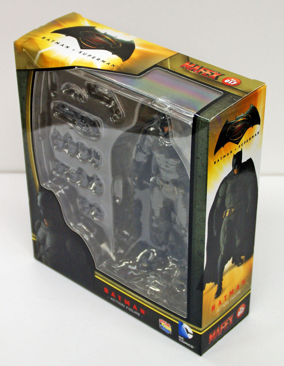 Mafex - DC Comics -Batman V Superman: Dawn of Justice - Batman - No. 017