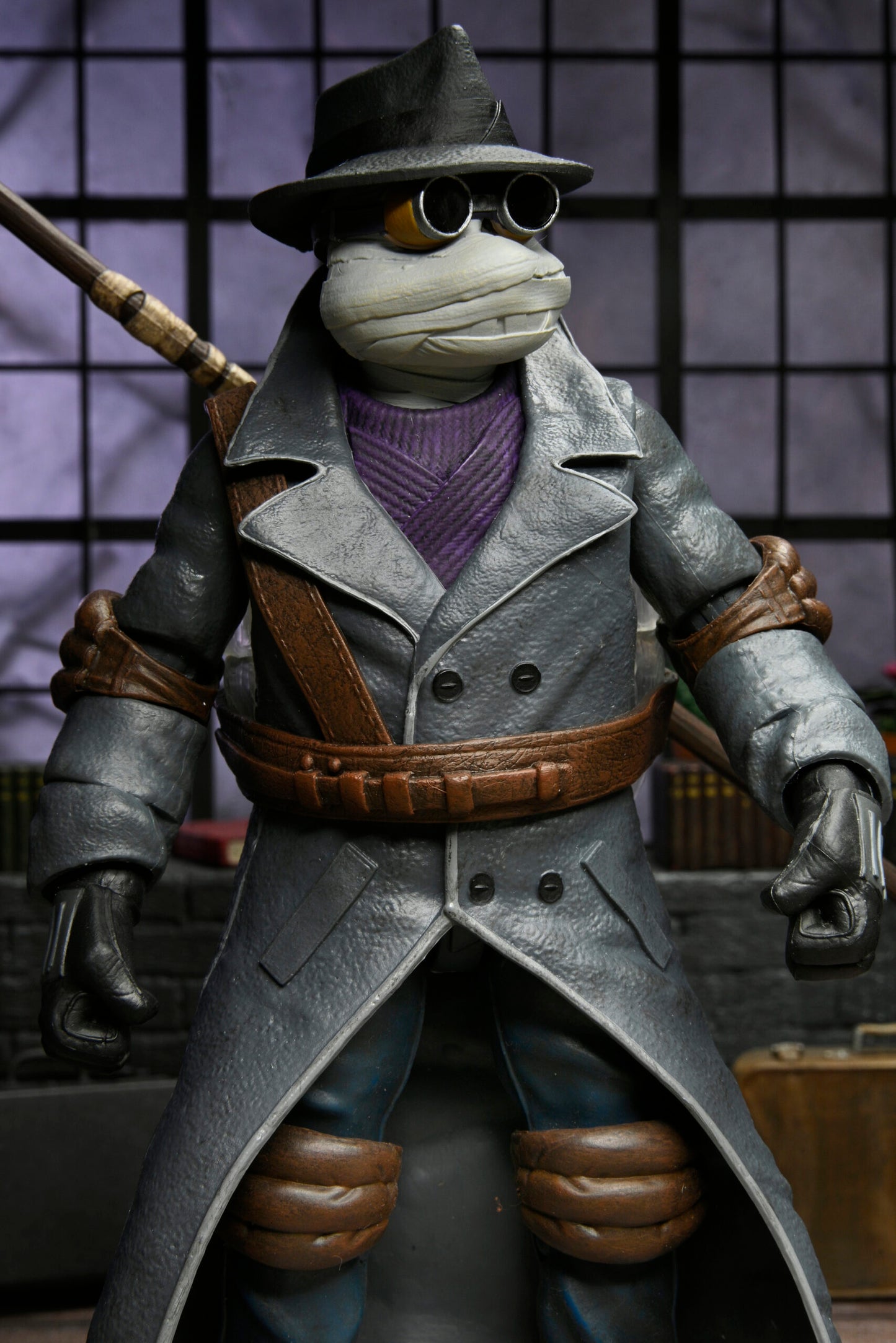Universal Monsters x Teenage Mutant Ninja Turtles - 7″ Scale Action Figure – Ultimate Donatello as The Invisible Man